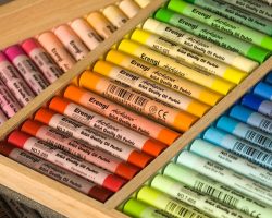 My favorite oil pastel sets from cheap to expensive