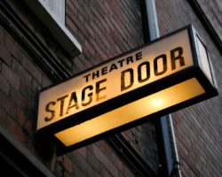 Stagedooring: A Broadway sport
